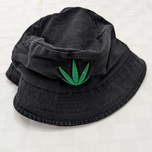 Trendy Black Bucket Hat with Green Pot Leaf Design